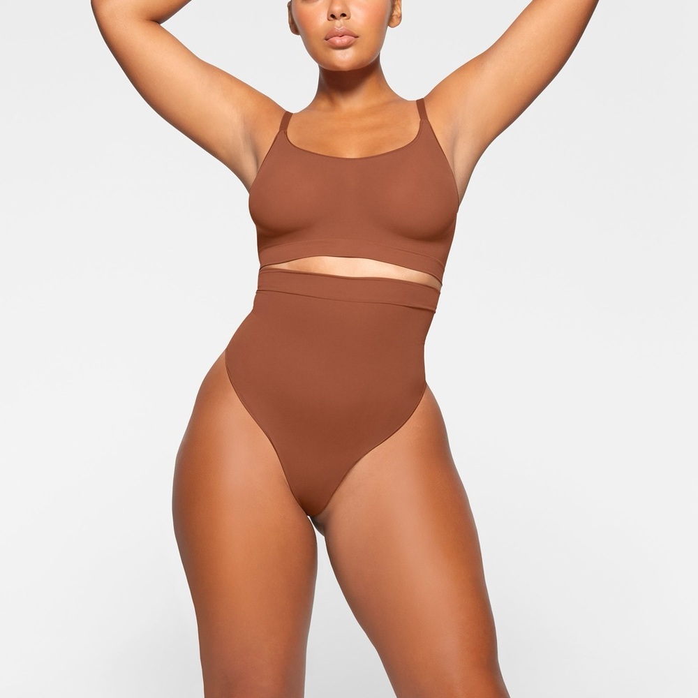 Skims everyday sculpt